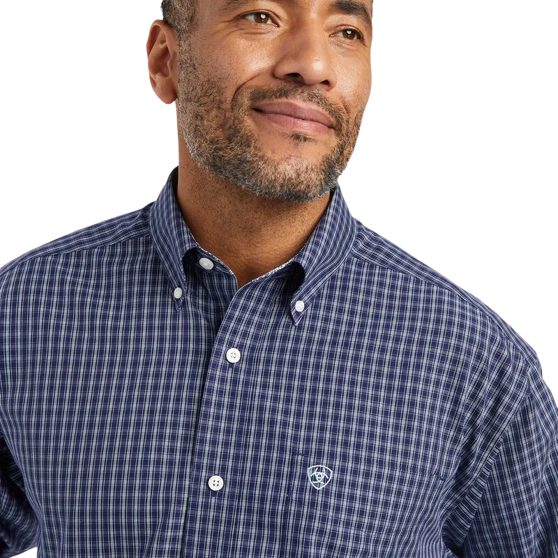 Ariat Men's Wrinkle Free Immanuel Classic Fit Shirt