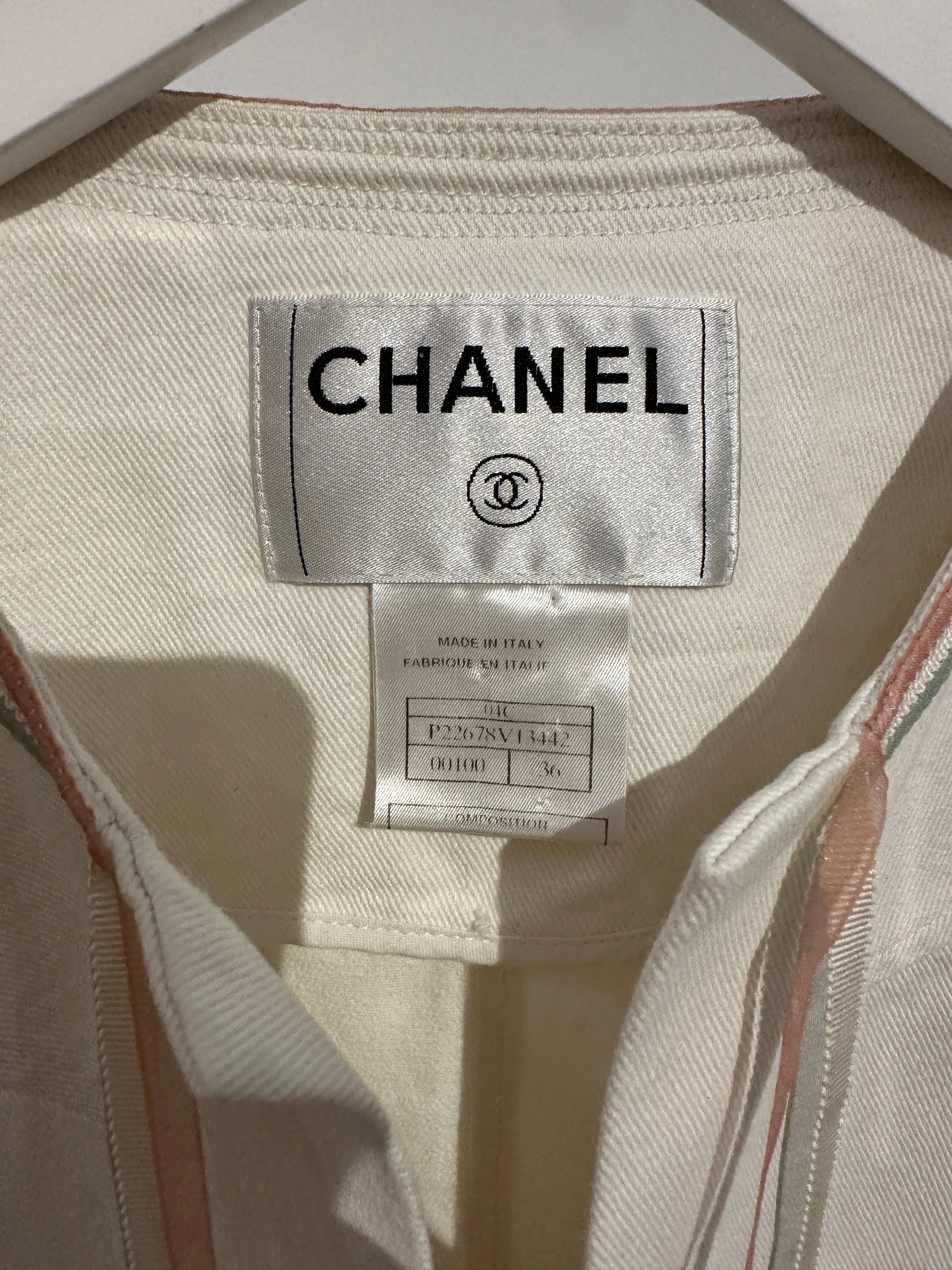 Chanel 04/c White Round Neck Jacket With Pastel Trim Detail Fr 36 (uk 8)
