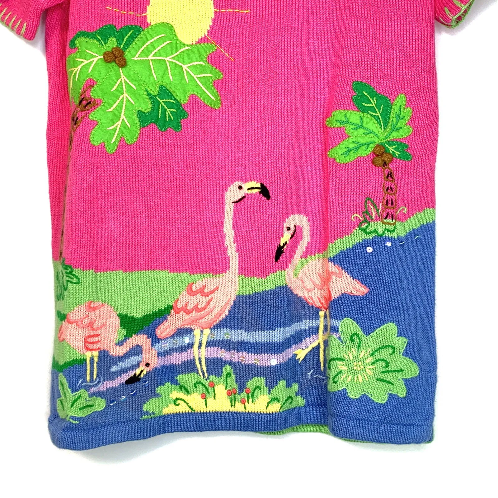 Charming Quacker Factory Womens Size Small Short Sleeve Sweater Shirt Pink Flamingos Palm Trees Pre-Owned