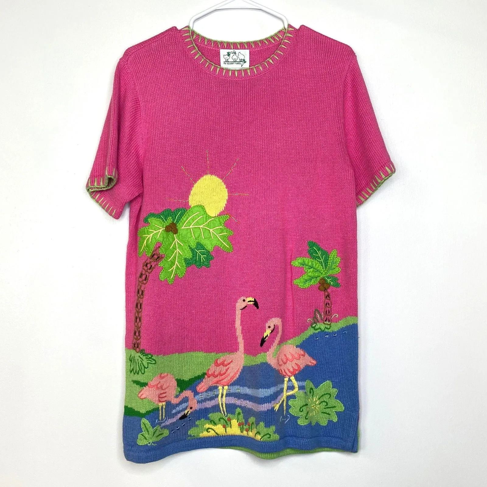 Charming Quacker Factory Womens Size Small Short Sleeve Sweater Shirt Pink Flamingos Palm Trees Pre-Owned