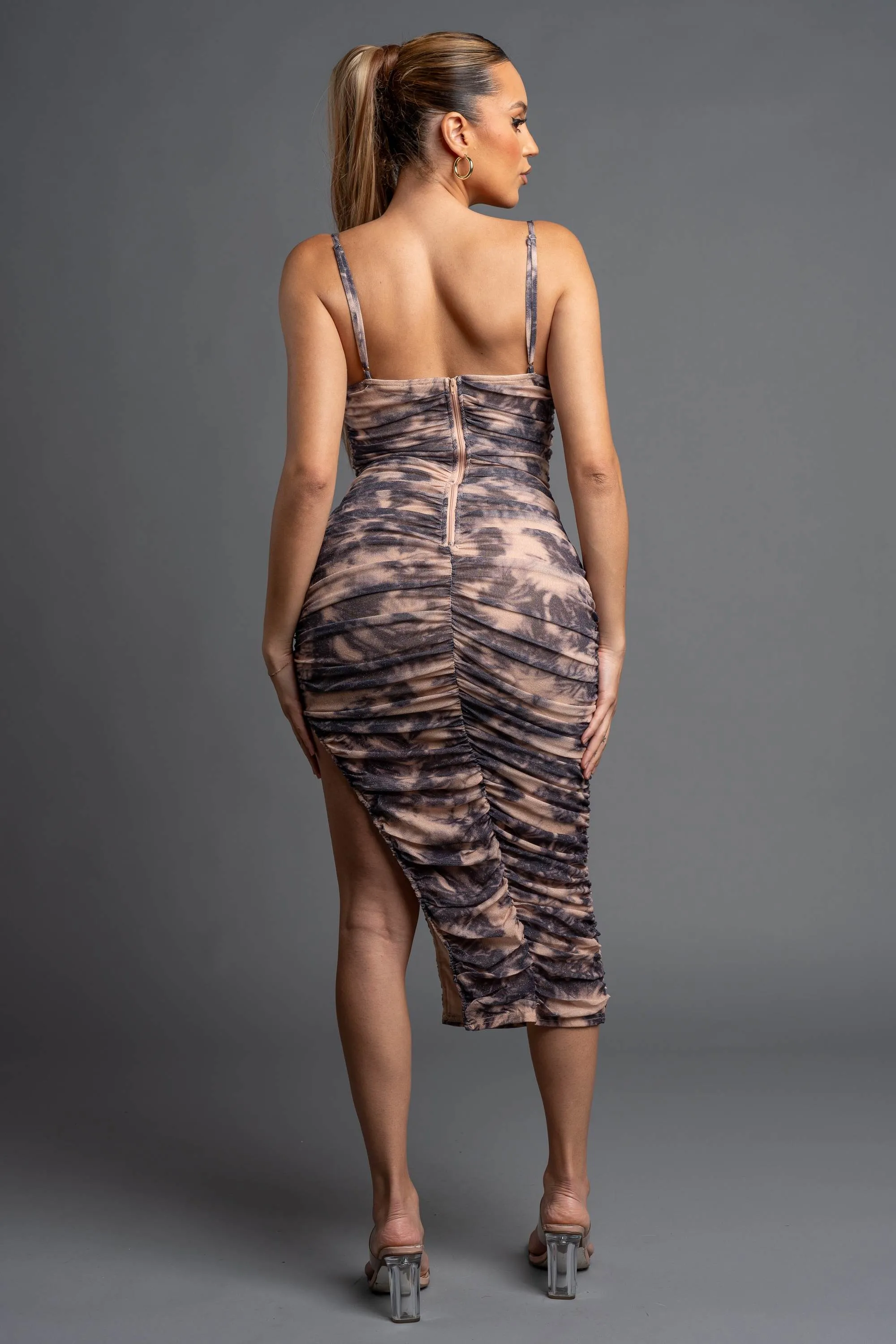 CHIC LEAF PRINT GLITTER MESH RUCHED MIDI DRESS