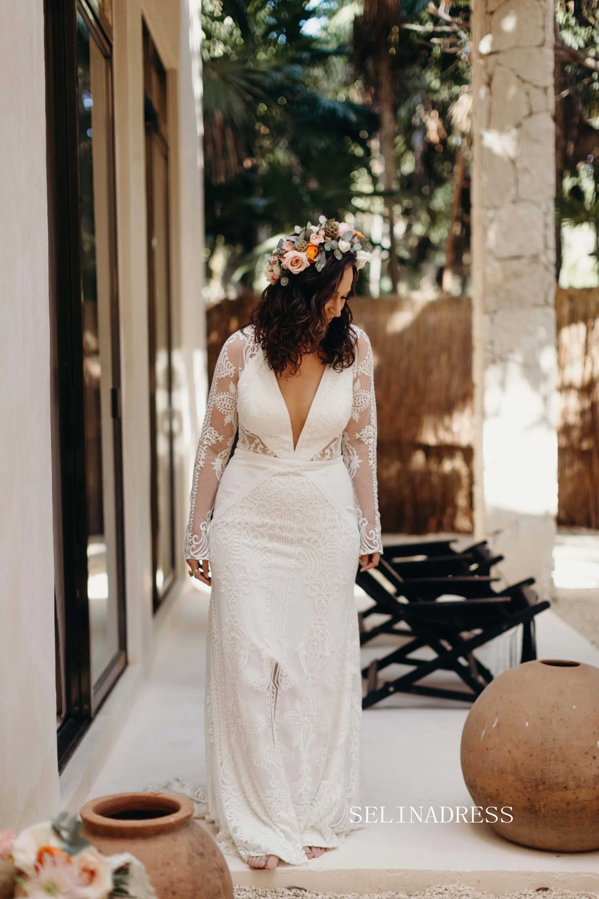 Chic Mermaid V neck Boho Wedding Dress Rustic Long Sleeve Lace Wedding Gowns MLS044