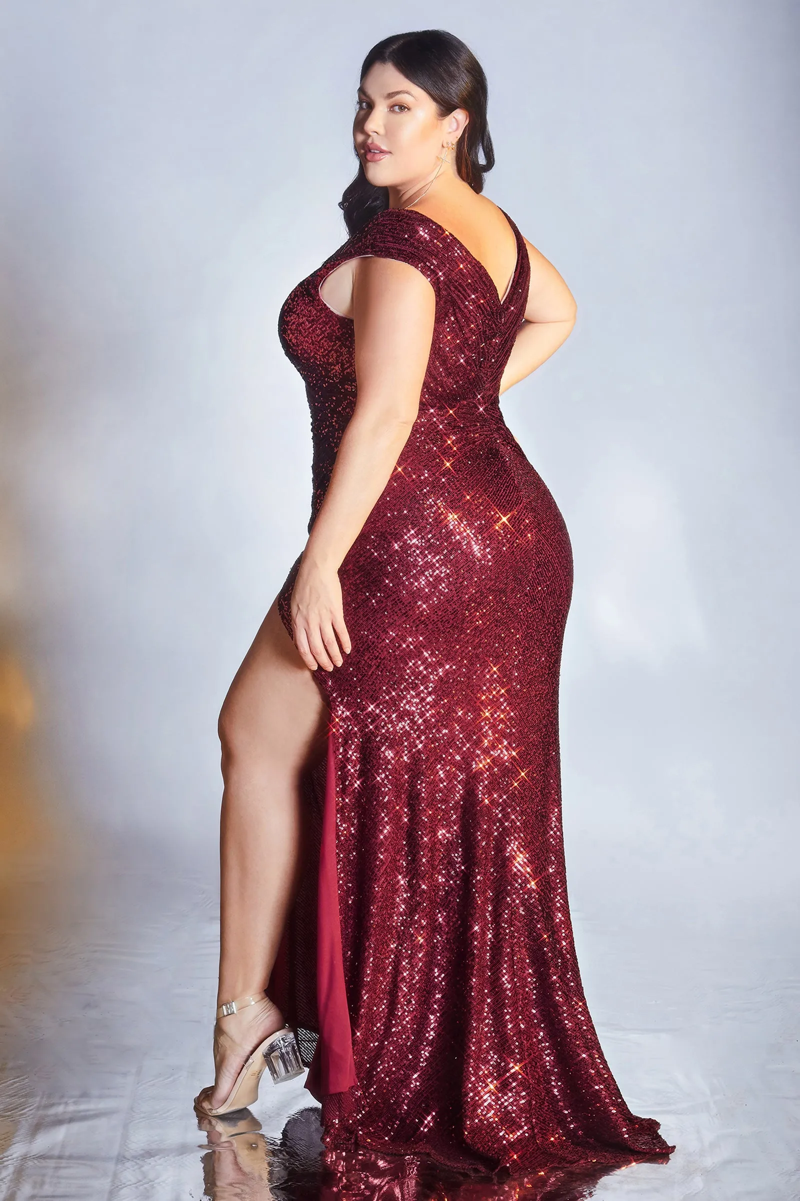 CINDERELLA DIVINE CH198C Plus Size Fitted Sequin Cap Dress