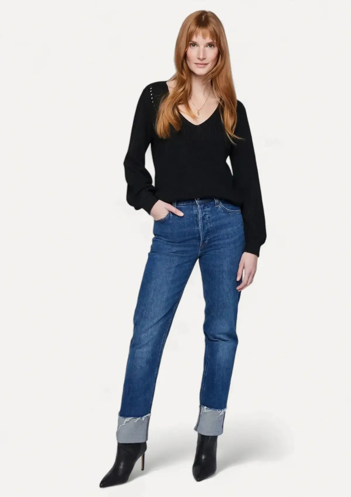 Hailey V-Neck Pullover Sweater - Black