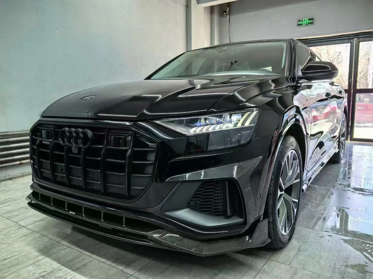 Karbel Carbon Side Skirts for Audi SQ8 Q8 2019-ON Pre-preg Carbon Fiber