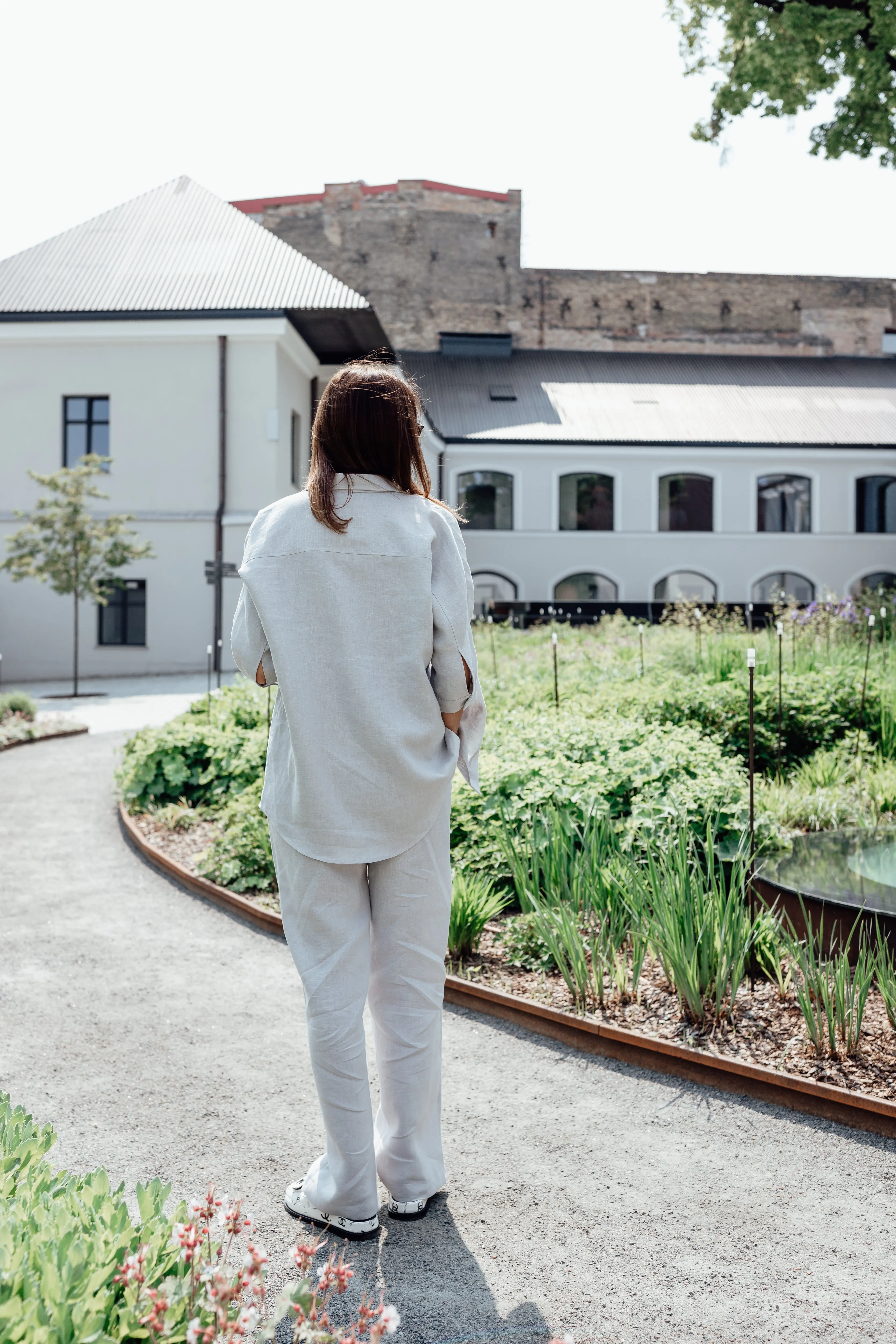 Relaxed fit light grey linen suit Michelle